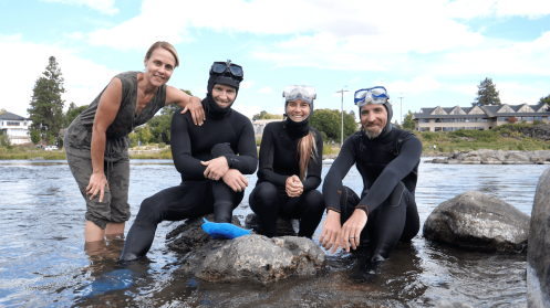 rebecca-hynes-river-looters-group